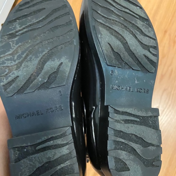 Michael Kors silver charm rain booties Size 6 - Picture 5 of 6